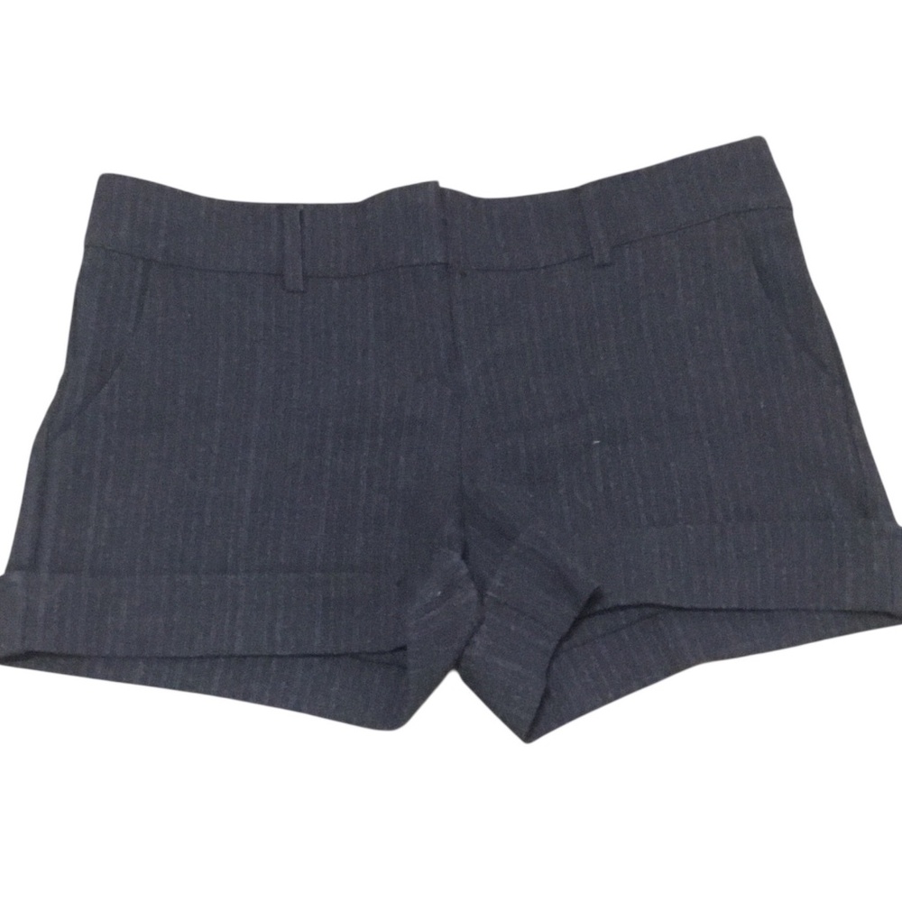 Women’s Dress Shorts With Pockets and Belt Loops